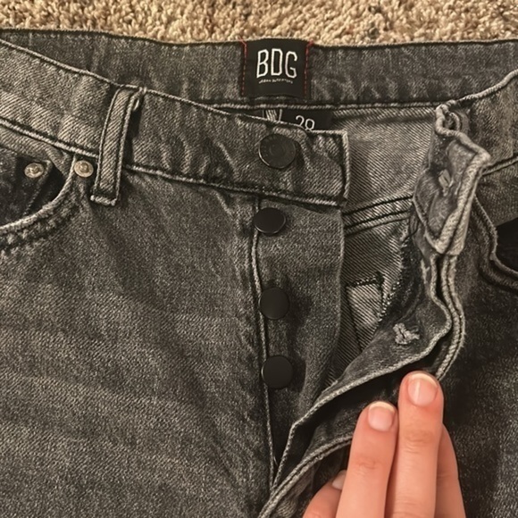 BDG- Urban Outfitters Slim Straight Distressed Jeans - Picture 4 of 7